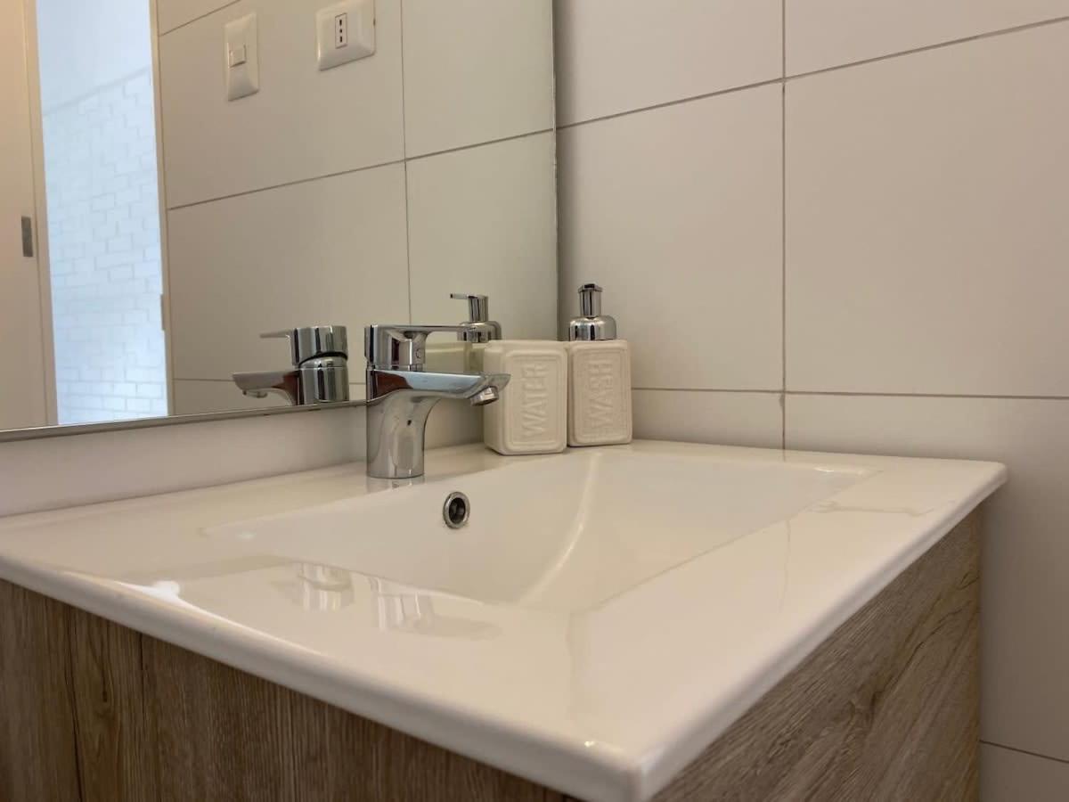 En La Mejor Ubicación Espectacular Loft, Impresionante Vista Al Mar Con Estacionamiento, Servicio Hom Apartamento Valparaíso