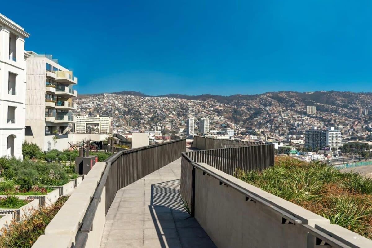 Apartamento En La Mejor Ubicación Espectacular Loft, Impresionante Vista Al Mar Con Estacionamiento, Servicio Hom Valparaíso
